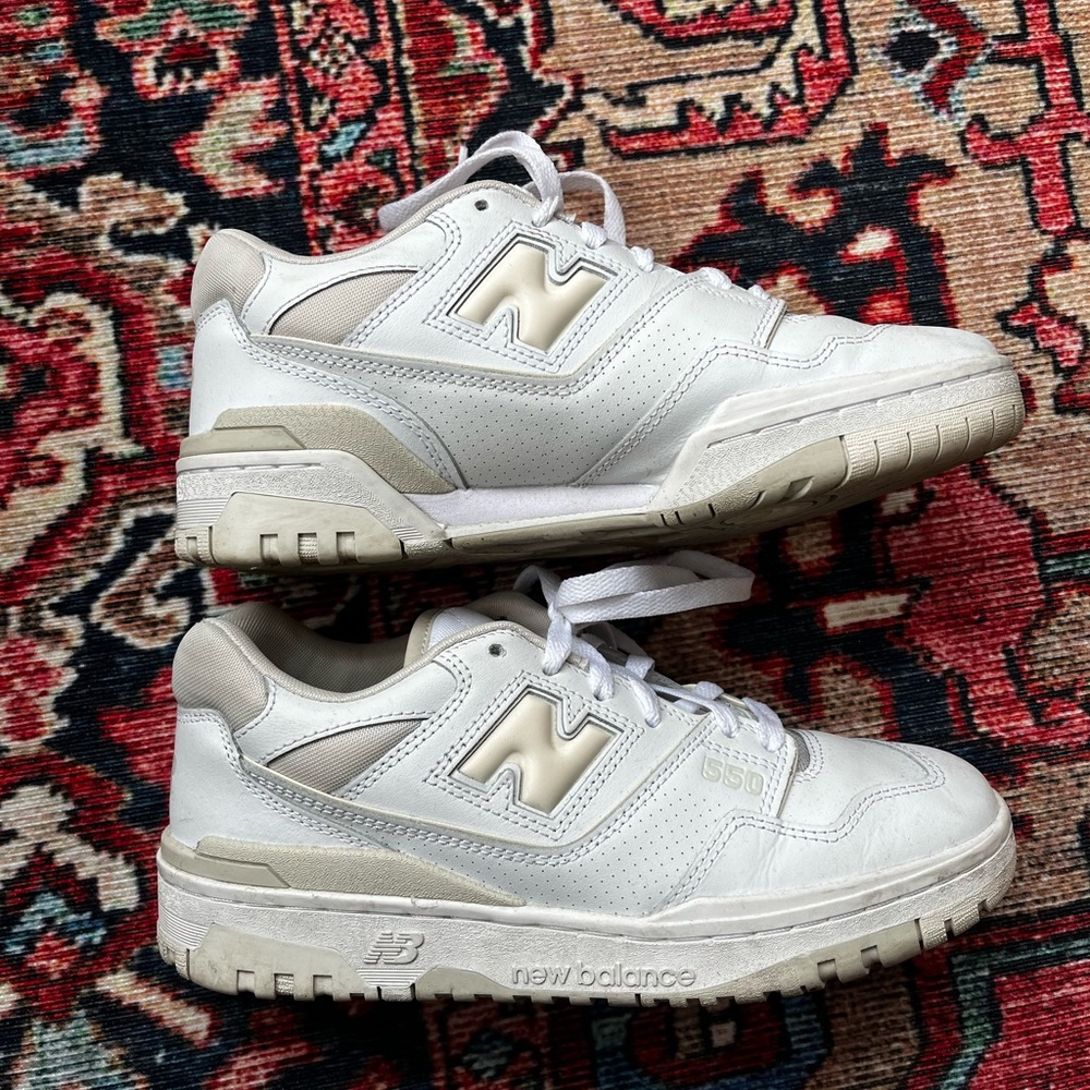 New Balance Women’s 550
White/Silver Birch